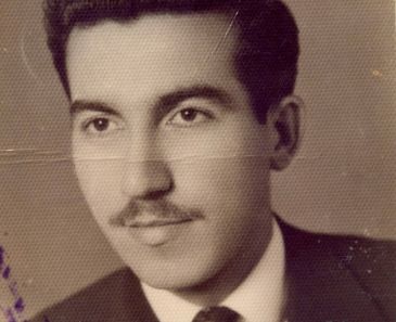 في أيام شباب أبو جهاد